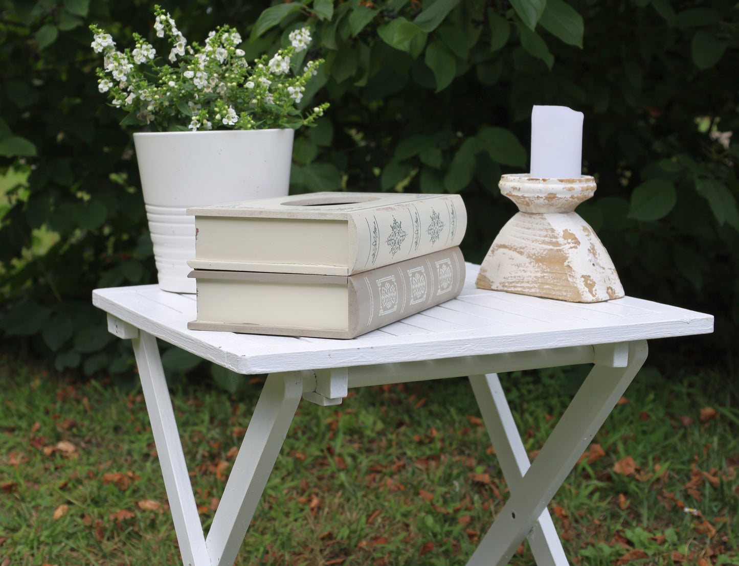 Porta fazzoletti / porta fazzoletti cosmetici in grigio-beige in stile shabby chic