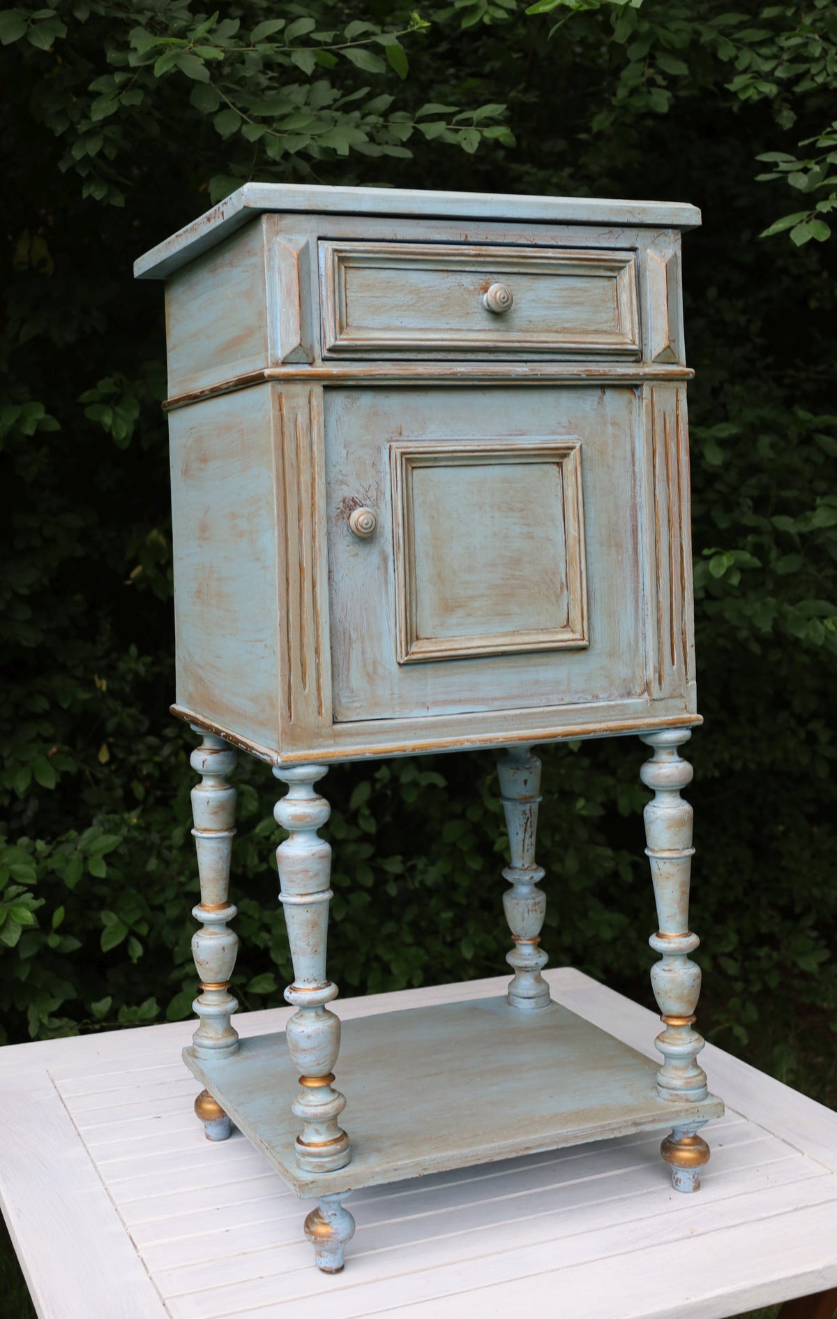 Vintage Schränkchen im Shabby Chic Stil aus Holz in Blau-Türkis {{ Shabby Chic und Landhaus Deko }} {{ www.Stein-Alt.de }}