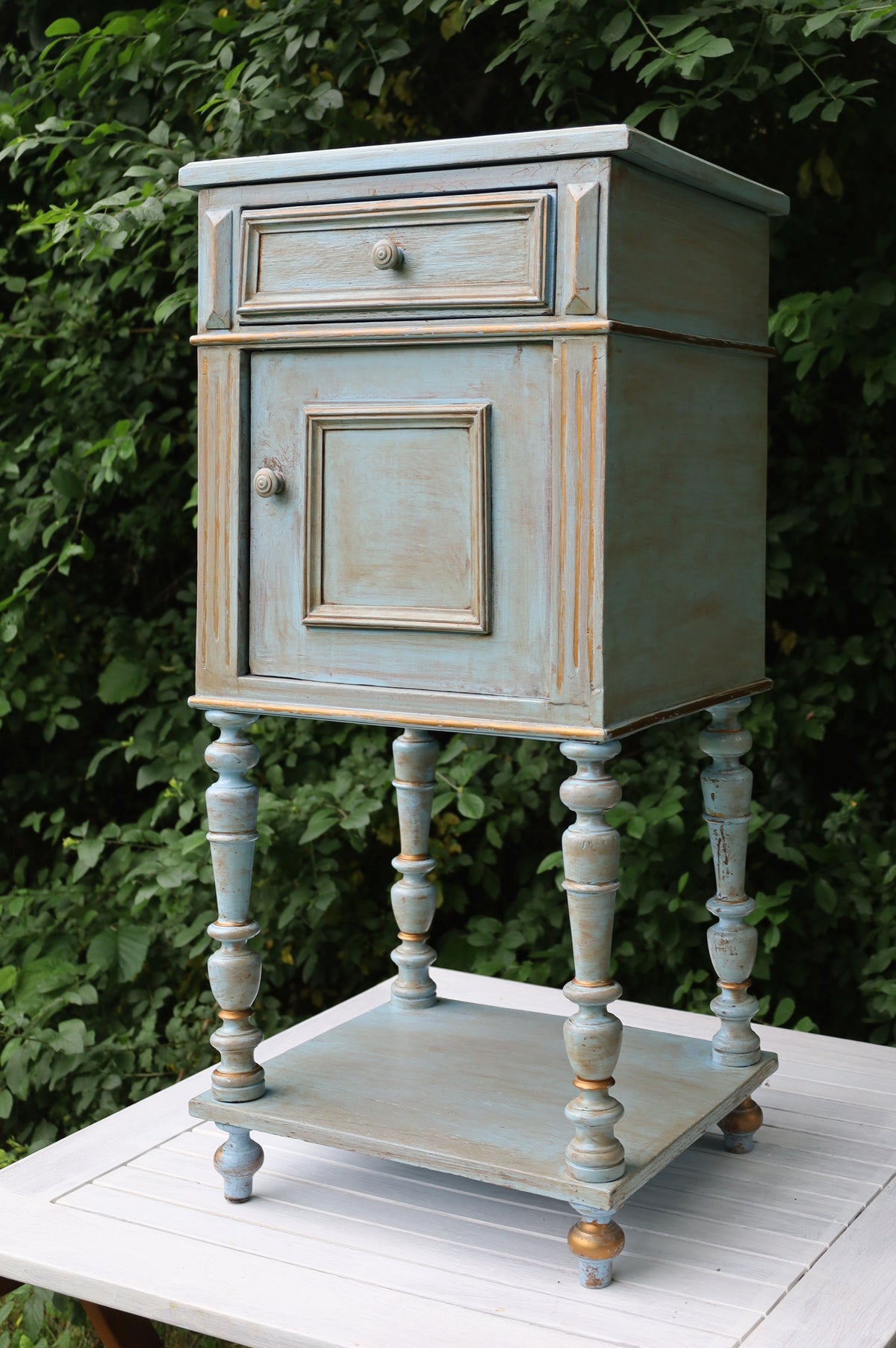 Vintage Schränkchen im Shabby Chic Stil aus Holz in Blau-Türkis {{ Shabby Chic und Landhaus Deko }} {{ www.Stein-Alt.de }}