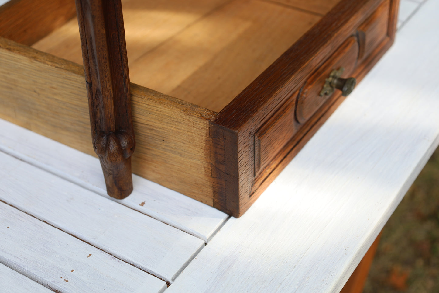 Antiker Nachttisch Louis XV Stil (1870-1890) - Nussbaum Schränkchen