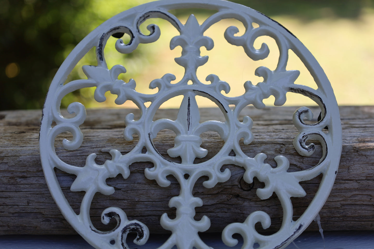 Topfuntersetzer Gusseisen Weiß - Französische Lilie Landhausstil Pfannenuntersetzer