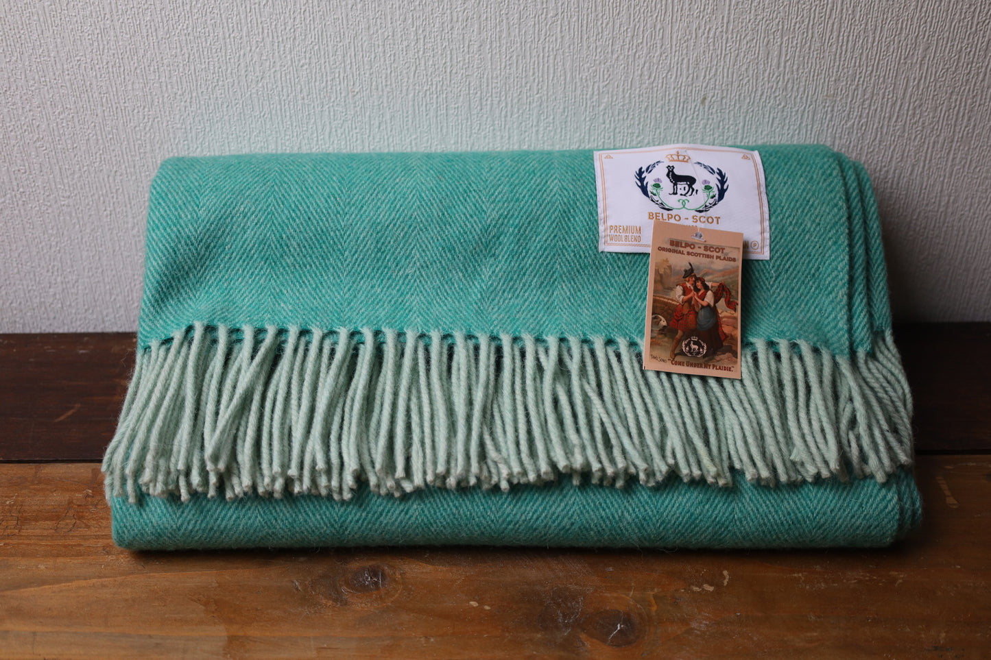 Wool blanket / cozy blanket / picnic blanket 100% recycled wool, tartan