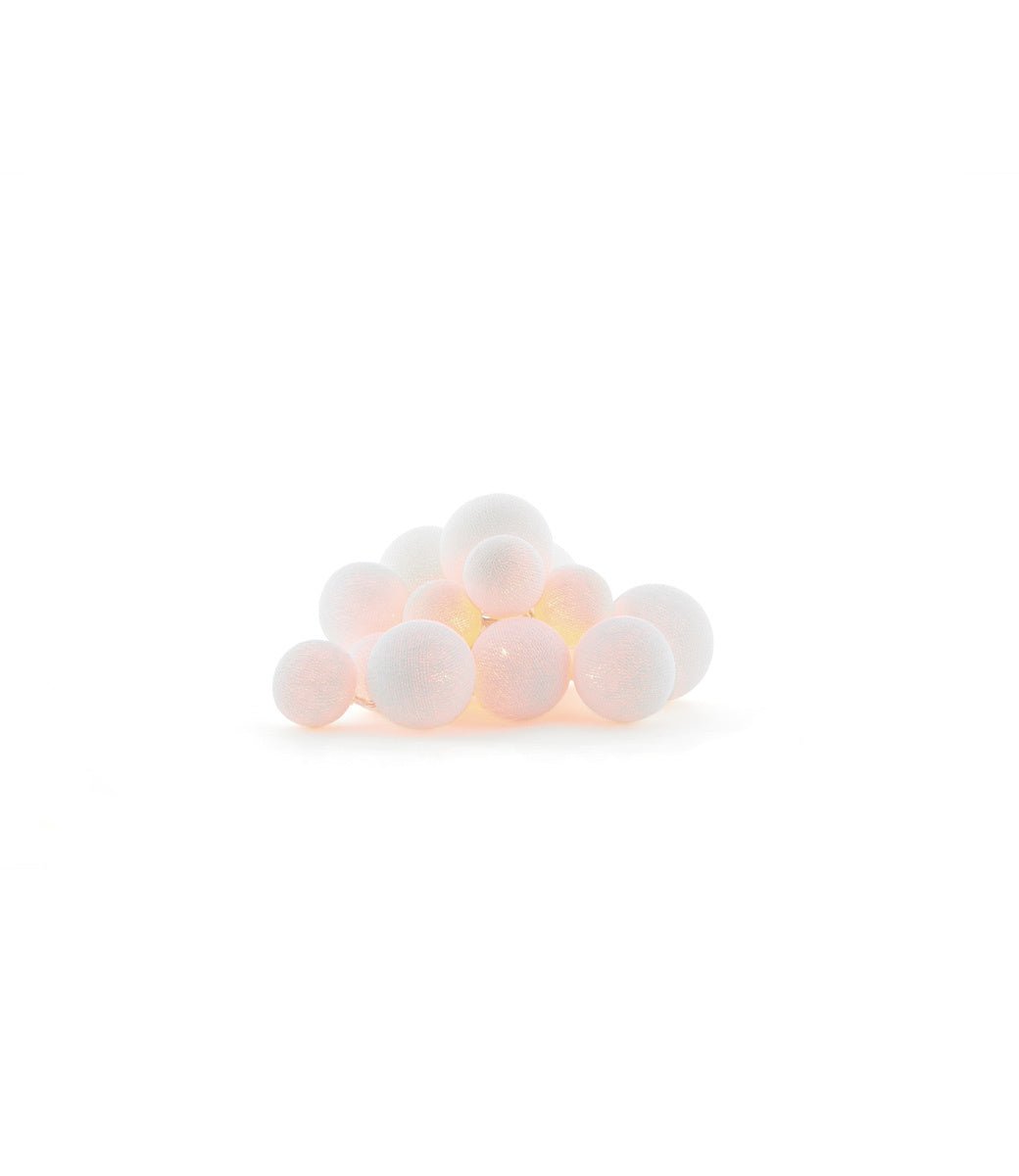 Lichterkette Weiße Cotton Balls Warmweiß 20 LED - Fairtrade Weihnachtsbeleuchtung Landhausstil {{ Shabby Chic und Landhaus Deko }} {{ www.Stein-Alt.de }}