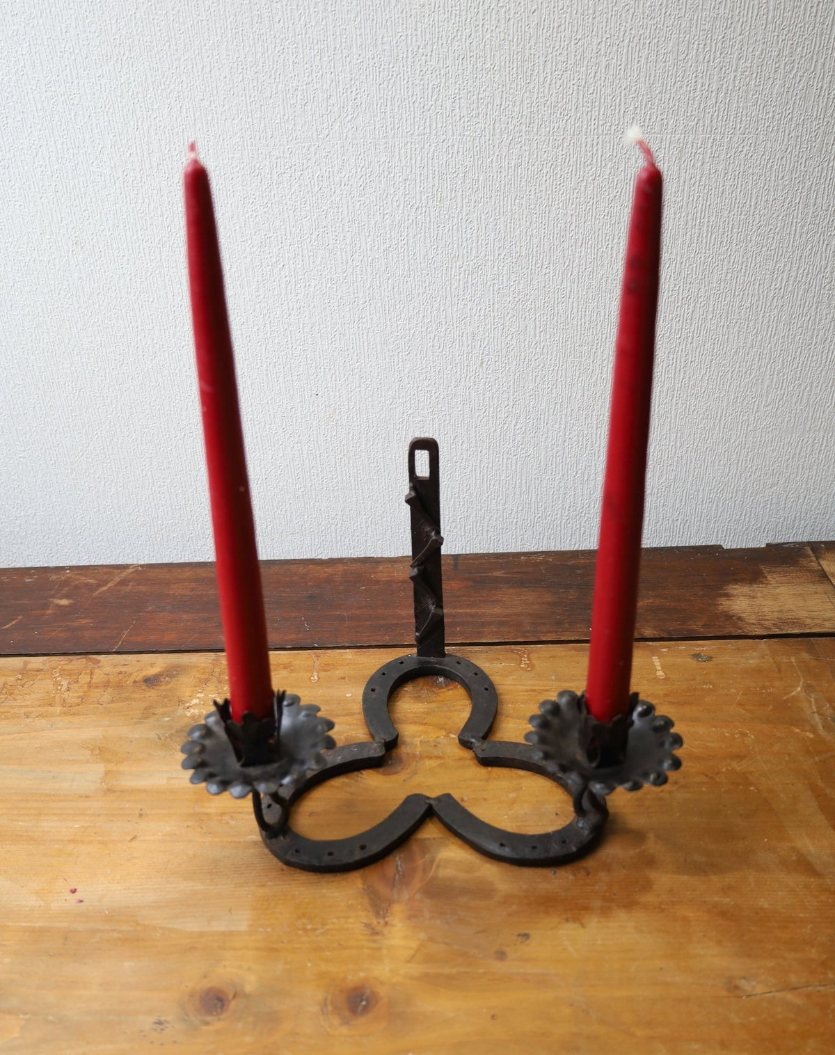 Kerzenständer Wandkerzenhalter Hufeisen Gusseisen Schwarz Kleeblatt – 2 Kerzen Landhaus Shabby Chic Shabby Chic und Landhaus Deko bei www.Stein-Alt.de