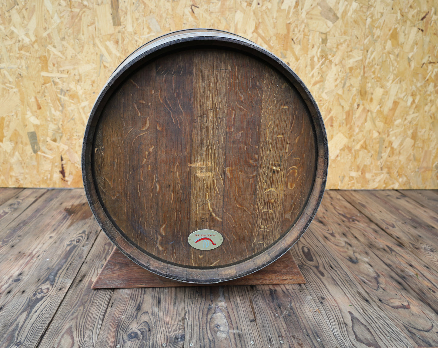 Hundehütte aus Eichenholz Weinfass - Upcycling Hundehaus Unikat