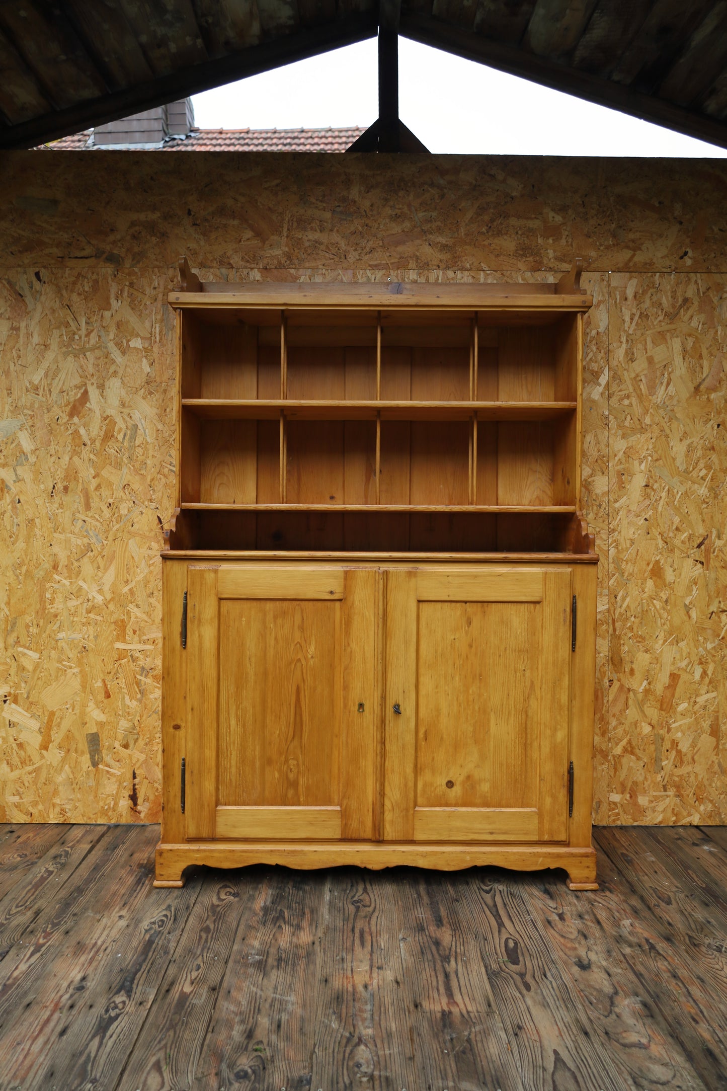 Antiker Küchenschrank Gründerzeit Weichholz - Tellerschrank restauriert 1870-1915