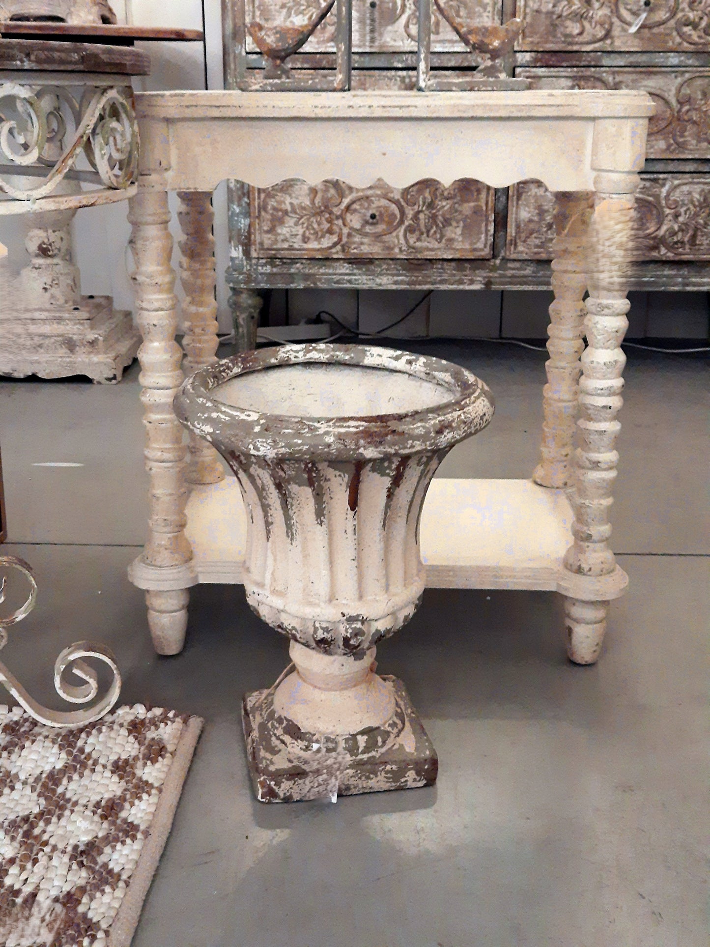 Klassischer Blumenkübel für Garten & Balkon - Landhausstil Pflanzgefäß