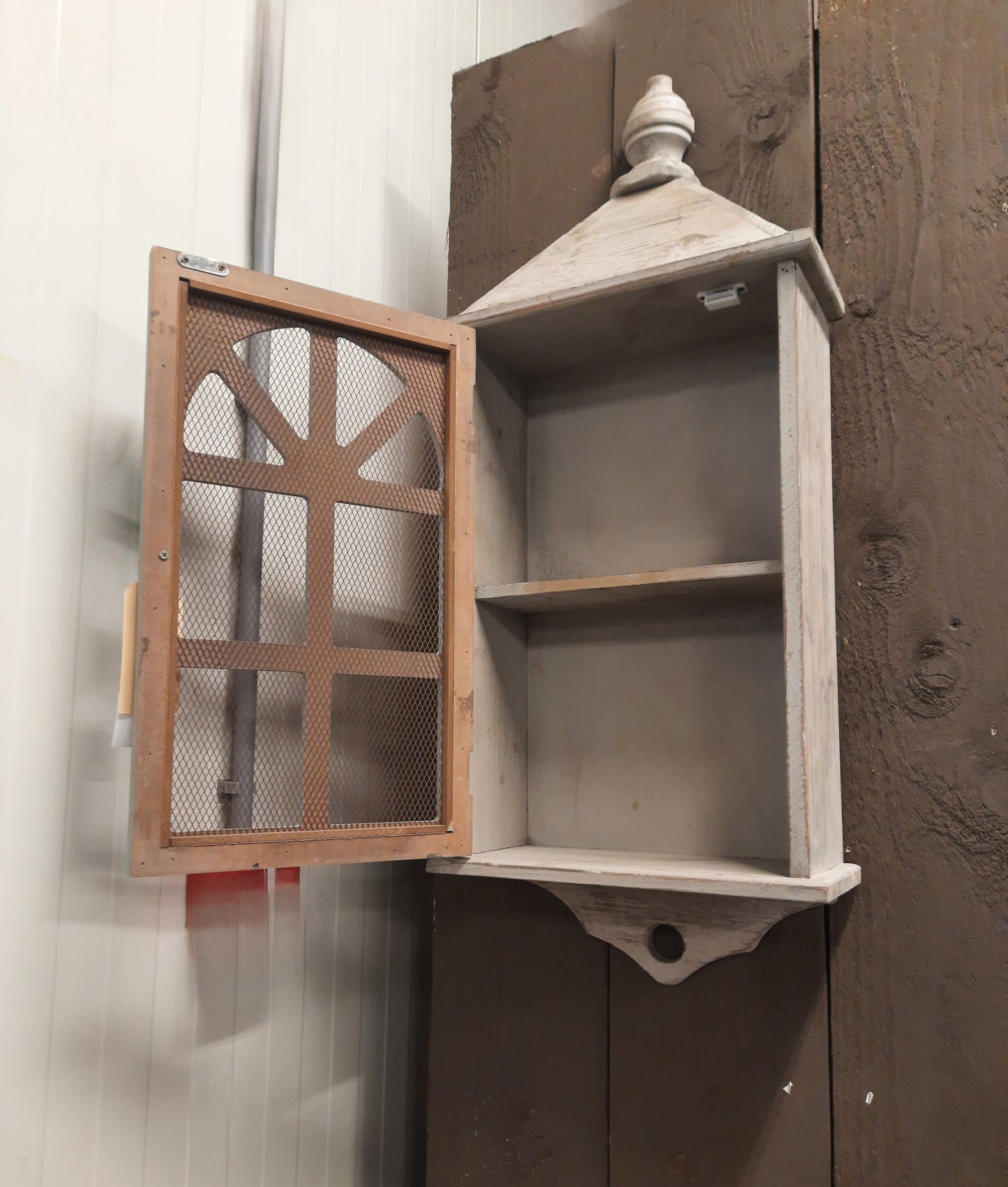 Shabby Chic Hängeschrank in grau-grün aus Holz