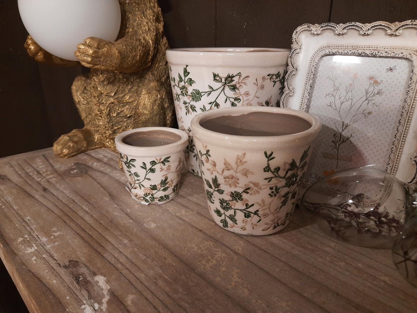 Keramik Blumentopf Grün-Beige mit Rankenmotiv - Clayre & Eef