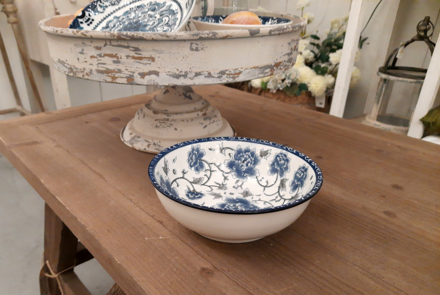 Keramik-Schale Weiß-Blau mit Blumenmuster - Obstschale Landhausstil Ø 19 cm