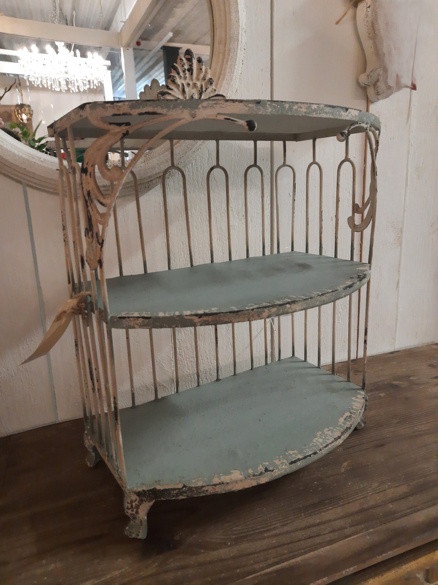 Shabby Chic Metallregal Grün-Beige 38x23x55cm - Vintage Wandregal Landhaus