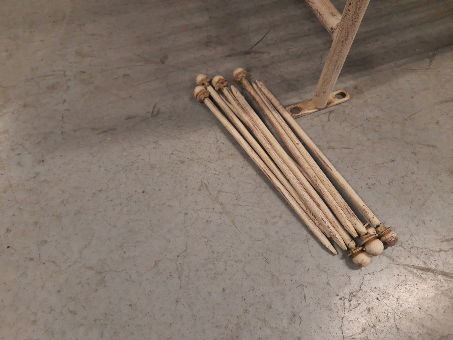 Rosenbogen mit Bank Eisen Beige - Romantische Gartenbank im Shabby Chic Landhausstil