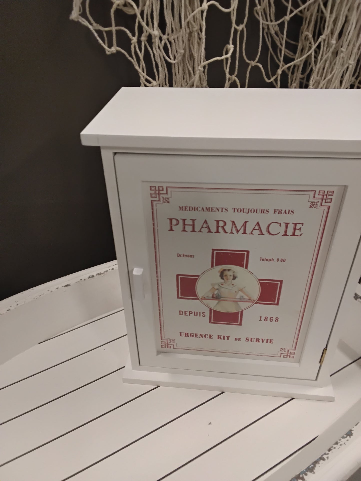 Medizinschrank Holz Weiß-Rot - Vintage Apothekerschrank Landhausstil