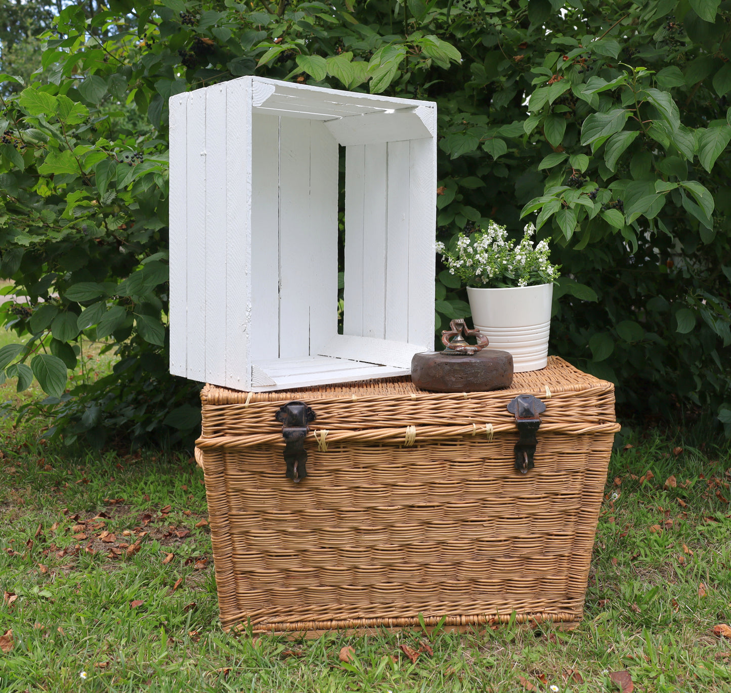 Türstopper aus Altholz mit Messinggriff