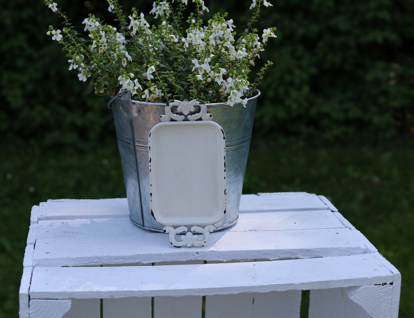 Mini Tablett Shabby Chic Weiß 16x8 cm - Schmuckablage Eisen Vintage Deko