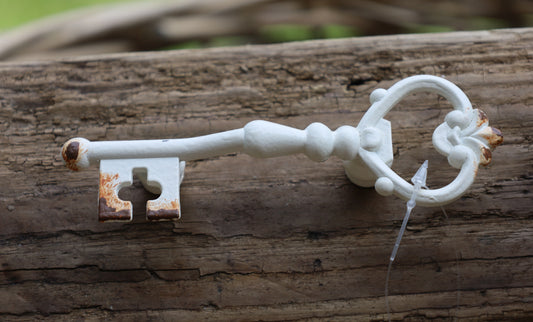 Vintage Möbelknauf Schlüssel - Shabby Chic Schubladengriff Weiß
