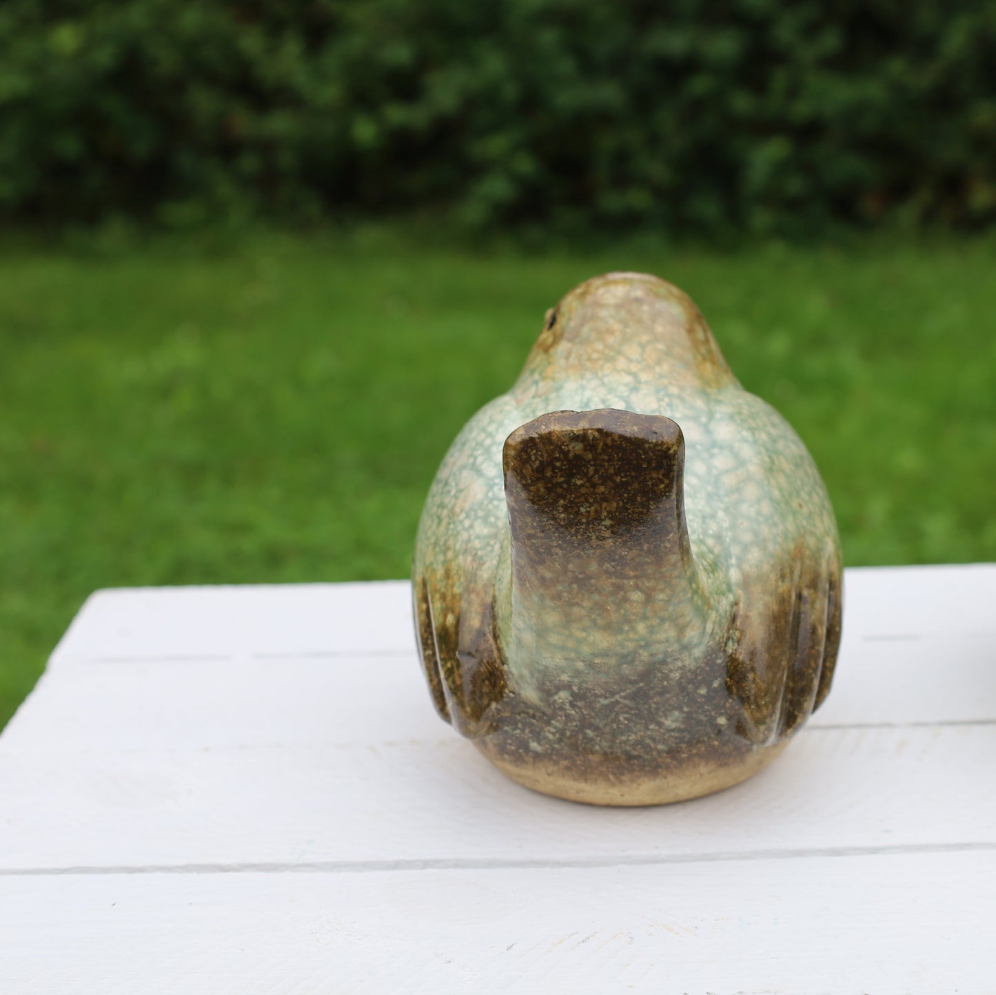 Vögelchen aus Keramik in Grün-Braun