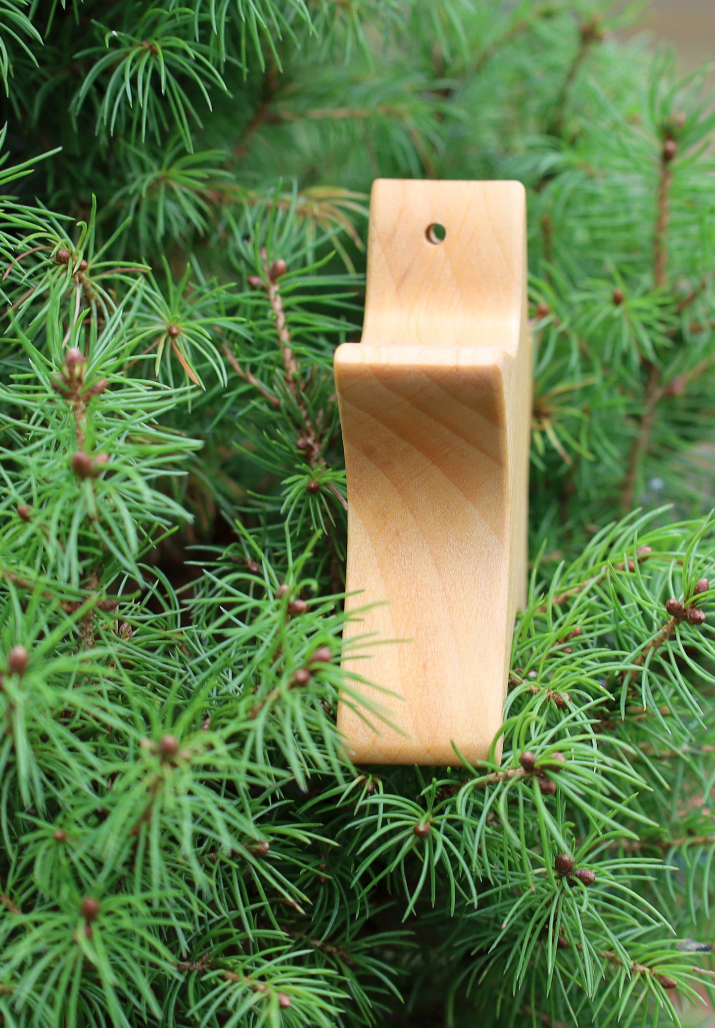 Asymmetrischer Holzstern aus Erle - Weihnachtsdeko Tannenbaumanhänger