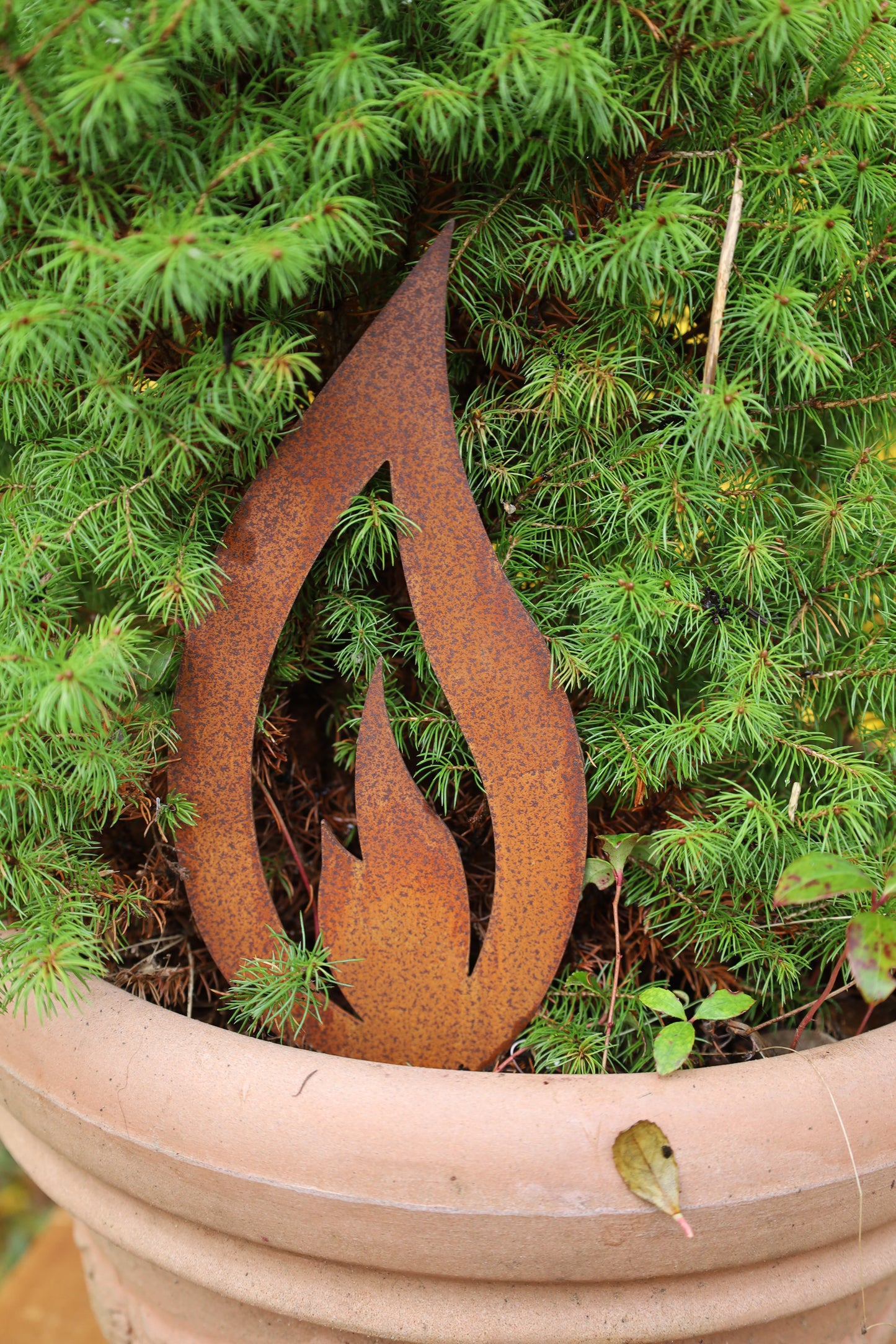 Edelrost Flamme Winterdekoration - Weihnachtsdeko für Balkon & Garten