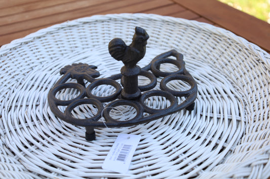 Eierhalter Hahn aus Gusseisen - Dekorativer Eierständer im Landhausstil