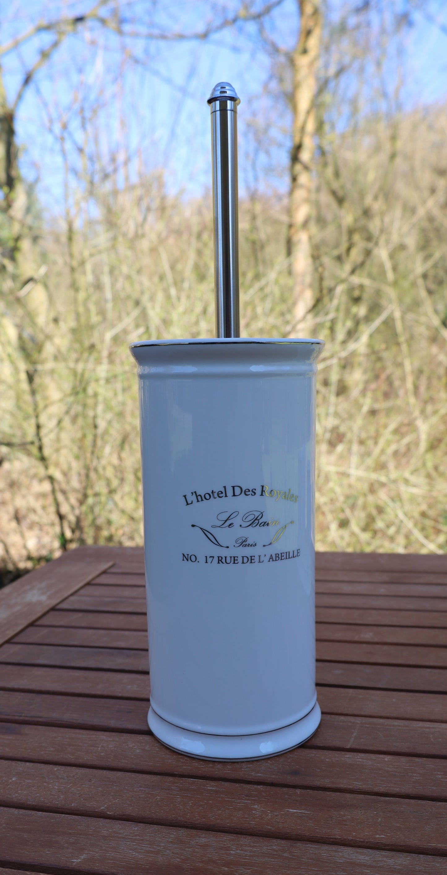 Toilettenbürstenhalter mit WC-Bürste aus Keramik in Weiß