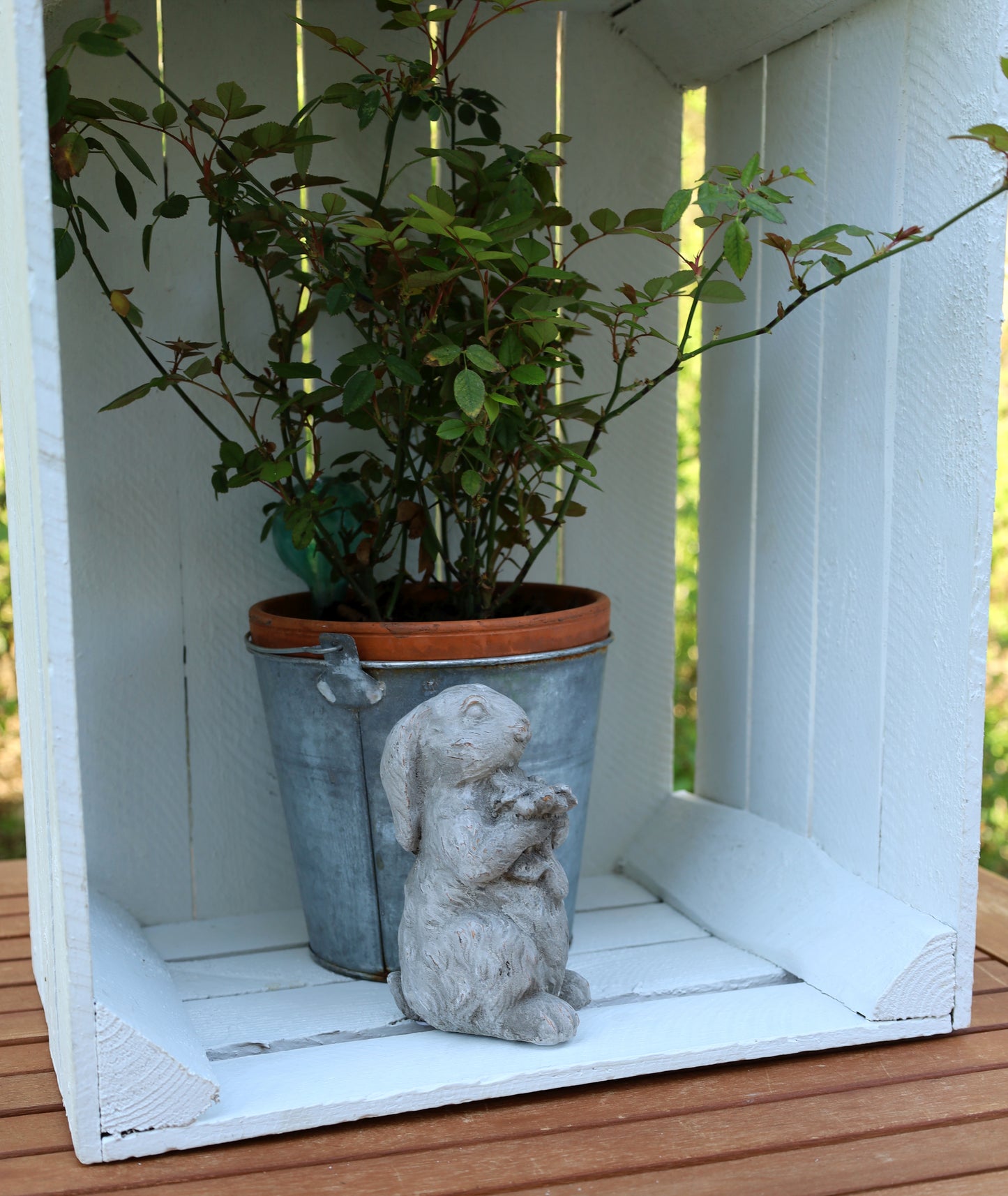 Oster Hase Steinguss Grau 15cm - Gartendeko Frühling Häschen Landhaus {{ Shabby Chic und Landhaus Deko }} {{ www.Stein-Alt.de The cosy Cottage }}