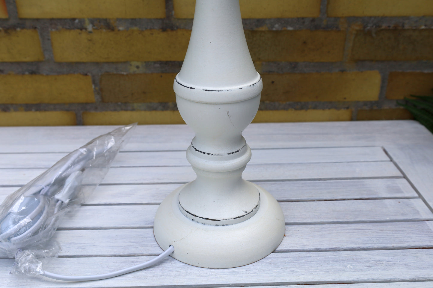 Lampenfuß Holz Weiß Shabby Chic - E27 Fassung ohne Schirm