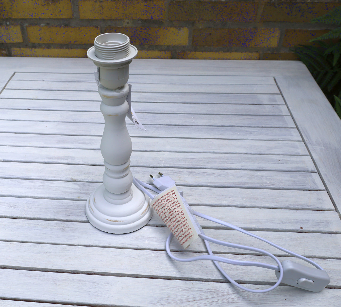 Lampenfuß Holz Weiß Shabby Chic - E27 Fassung ohne Schirm