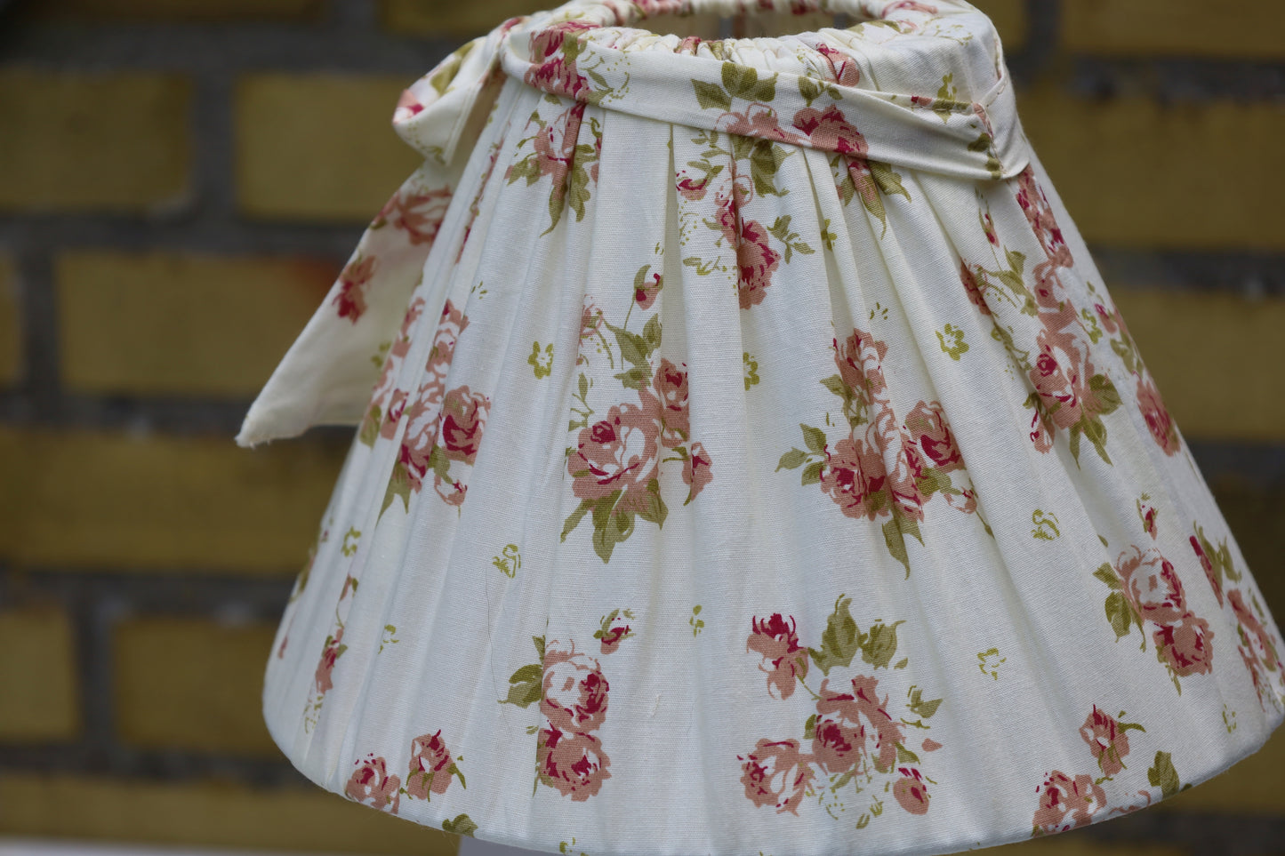 Lampenschirm E27 Baumwolle Rosen Creme - Landhausstil Romantisch 22,5cm