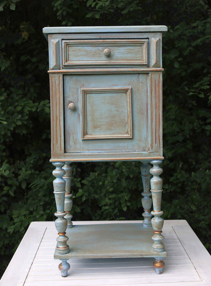 Vintage Schränkchen im Shabby Chic Stil aus Holz in Blau-Türkis {{ Shabby Chic und Landhaus Deko }} {{ www.Stein-Alt.de }}