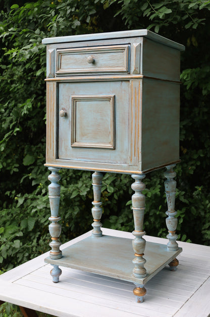 Vintage Schränkchen im Shabby Chic Stil aus Holz in Blau-Türkis {{ Shabby Chic und Landhaus Deko }} {{ www.Stein-Alt.de }}