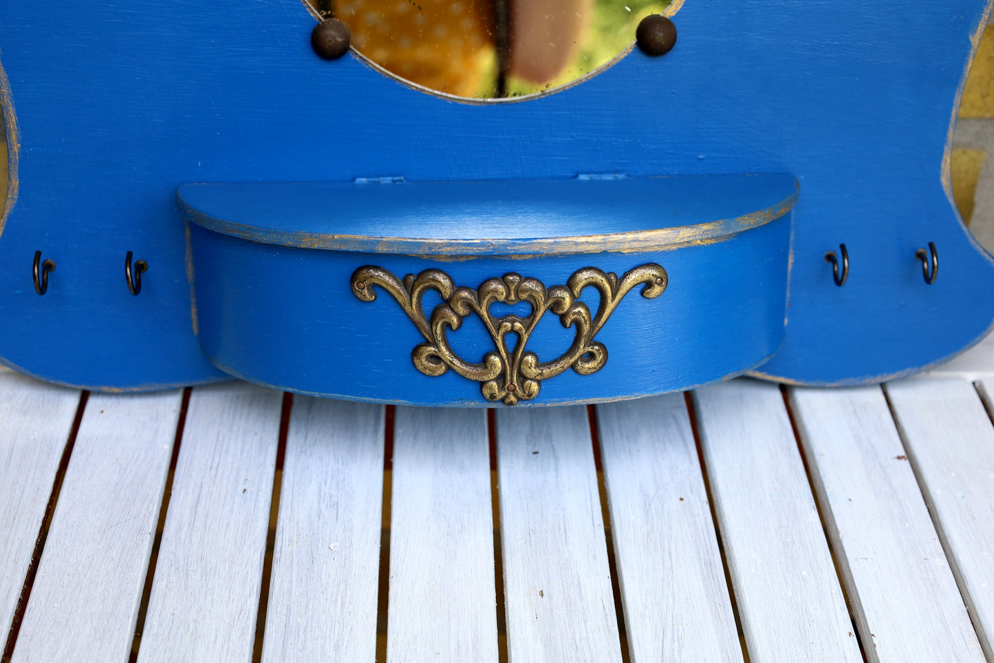 Vintage Schmuckhalterung / Schmuckständer mit Spiegel für die Wand