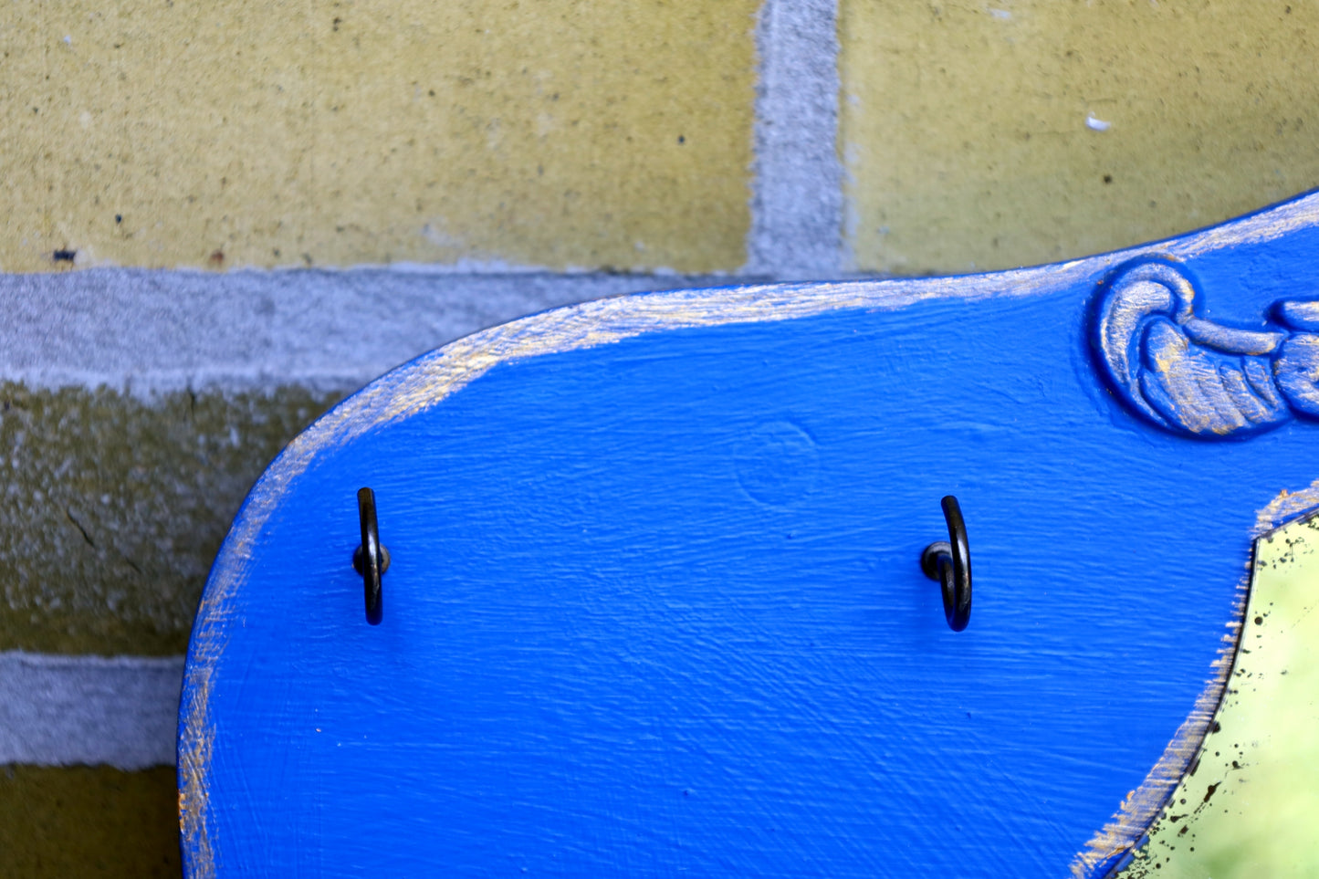 Vintage Schmuckhalterung / Schmuckständer mit Spiegel für die Wand