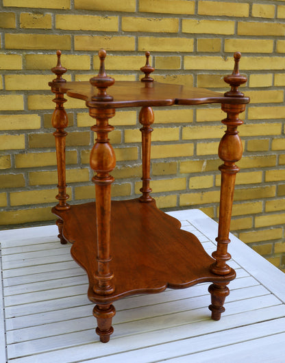 Antikes kleines französisches Regal aus Holz mit zwei Ablagen {{ Shabby Chic und Landhaus Deko }} {{ www.Stein-Alt.de }}