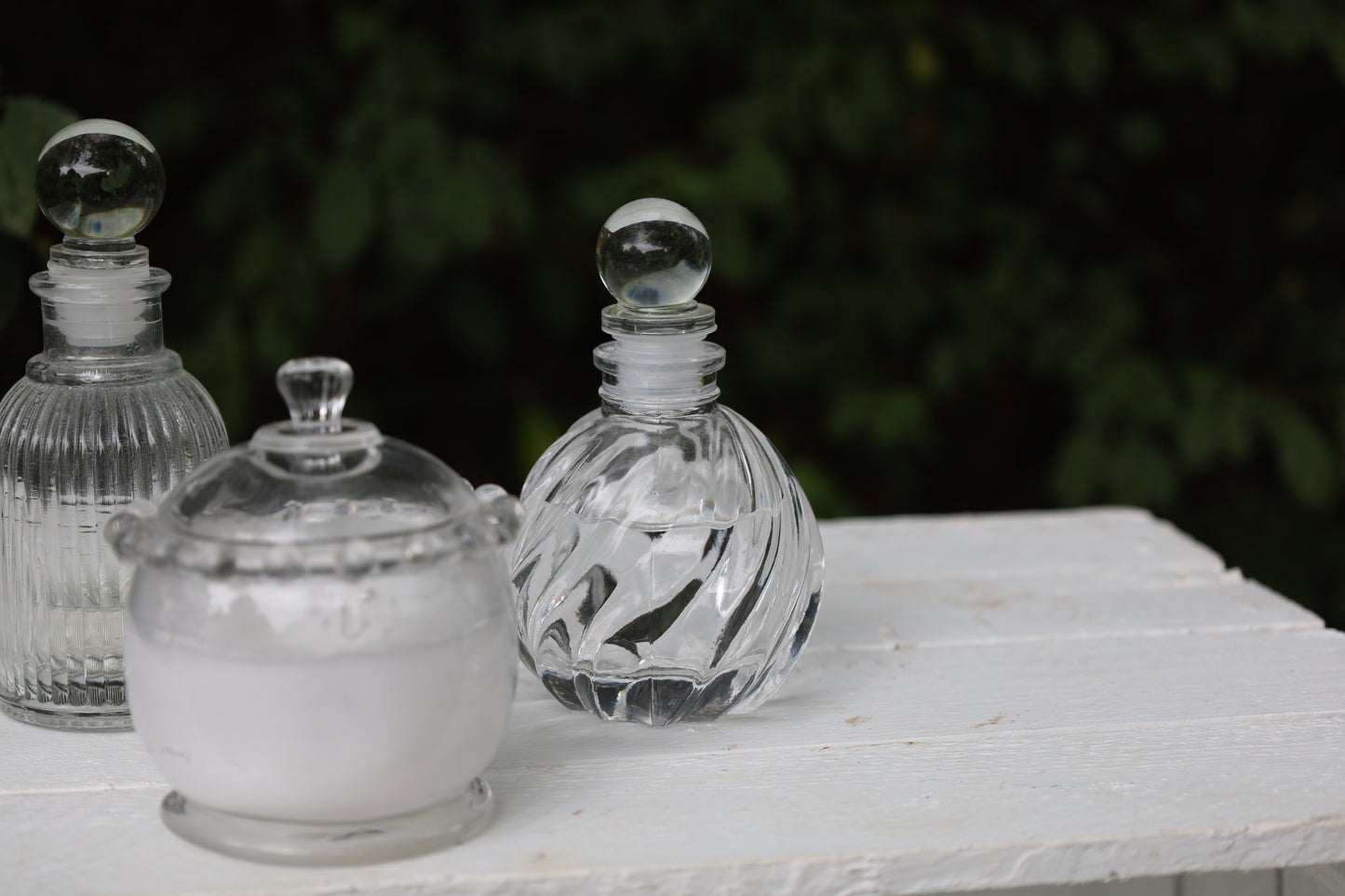 Fläschchen, kleine Flasche aus Glas mit Stopfen, verschiedene Formen