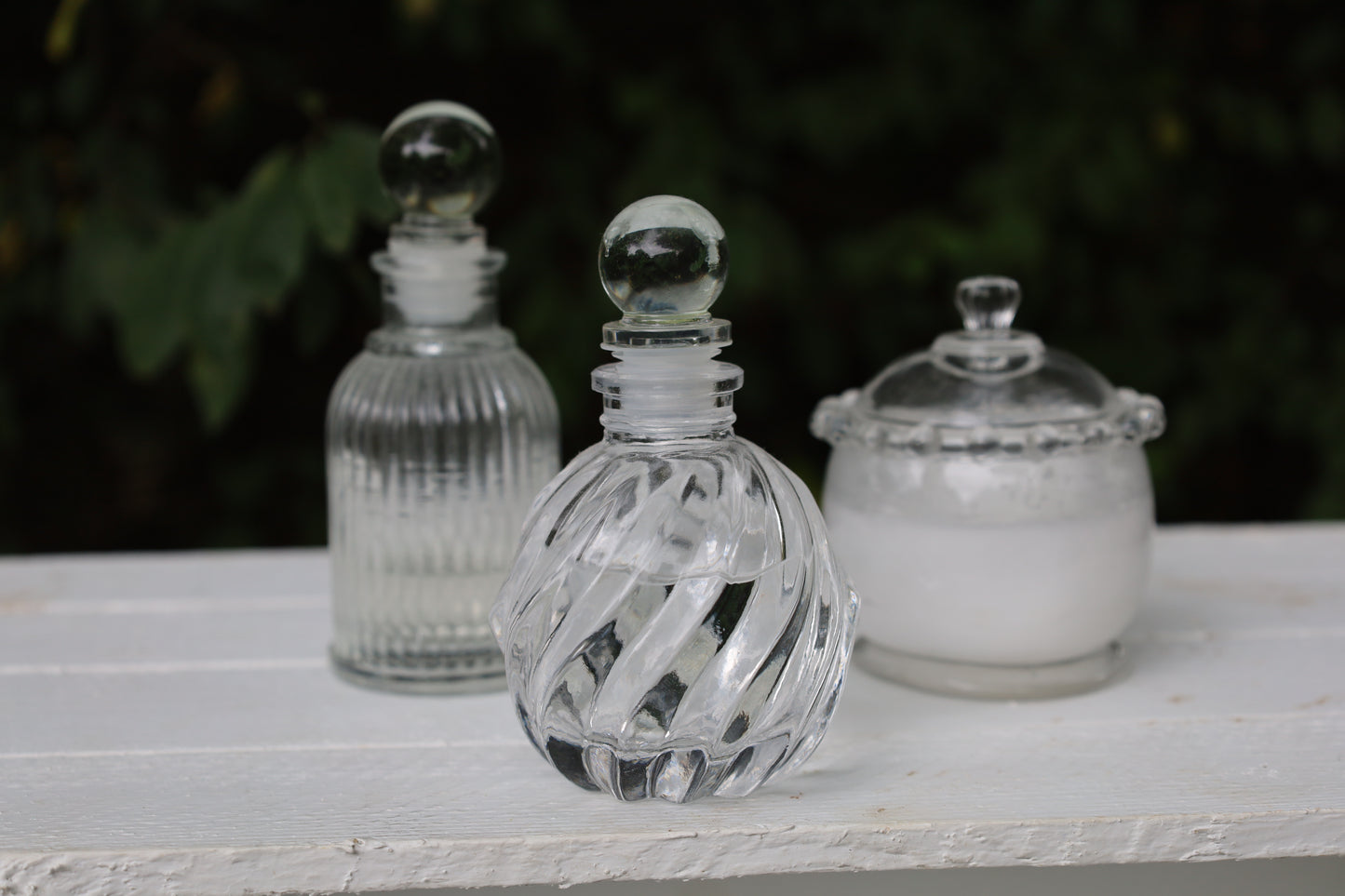 Fläschchen, kleine Flasche aus Glas mit Stopfen, verschiedene Formen