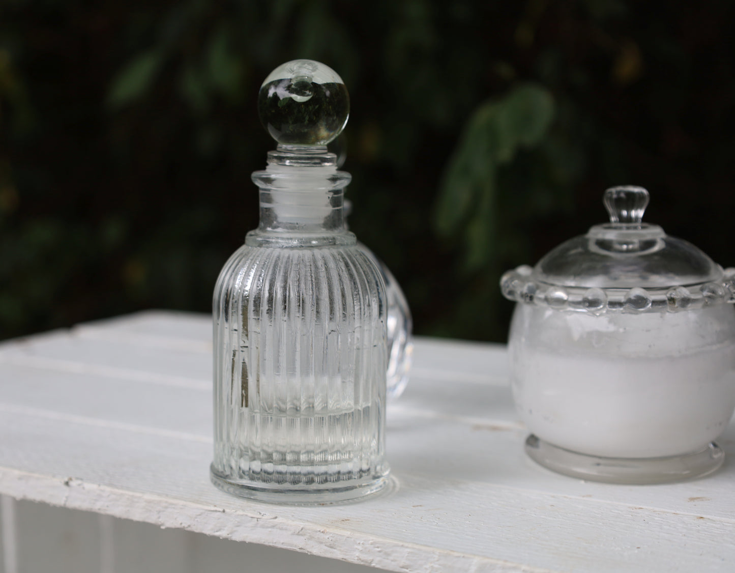 Fläschchen, kleine Flasche aus Glas mit Stopfen, verschiedene Formen