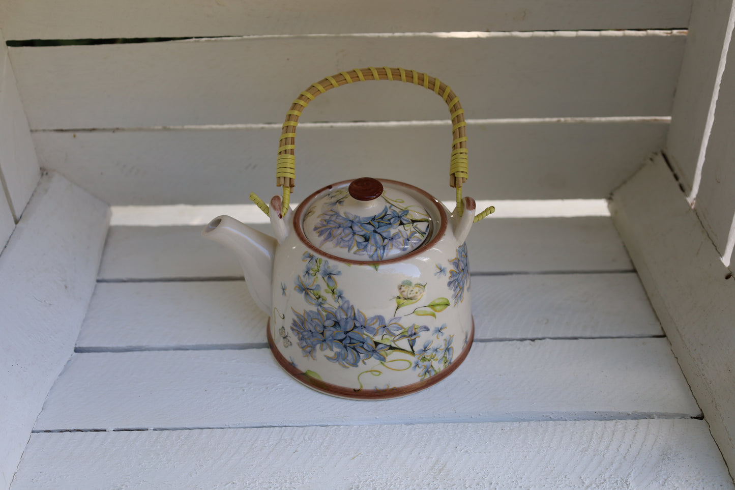 Teekanne aus Keramik inklusive Teesieb, 800 ml mit Blumenmotiv, Landhausstil