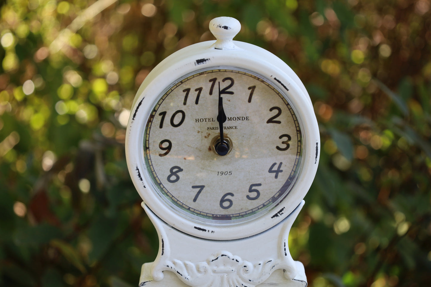 Standuhr Shabby Chic Weiß - Vintage Tischuhr aus Holz im Landhausstil