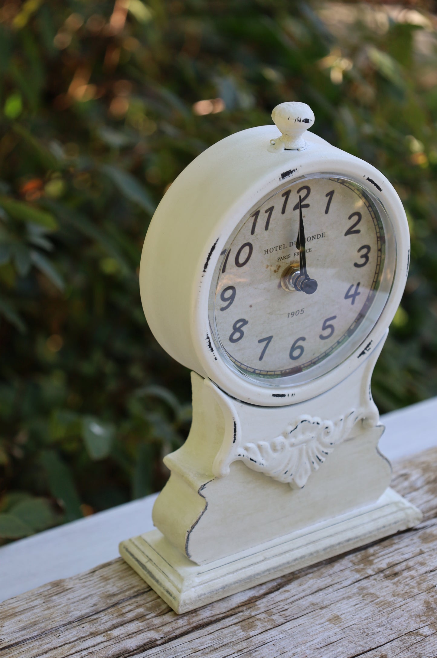 Standuhr Shabby Chic Weiß - Vintage Tischuhr aus Holz im Landhausstil