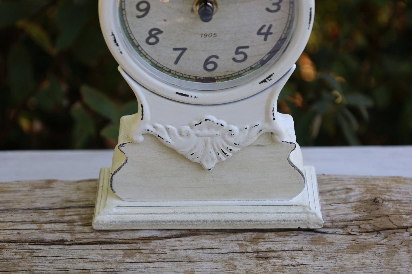 Standuhr Shabby Chic Weiß - Vintage Tischuhr aus Holz im Landhausstil