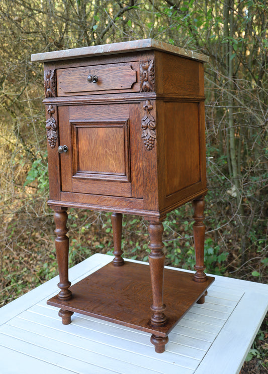 Antiker französischer Nachttisch Ende 19. Jh. - Eichenholz mit Marmorplatte