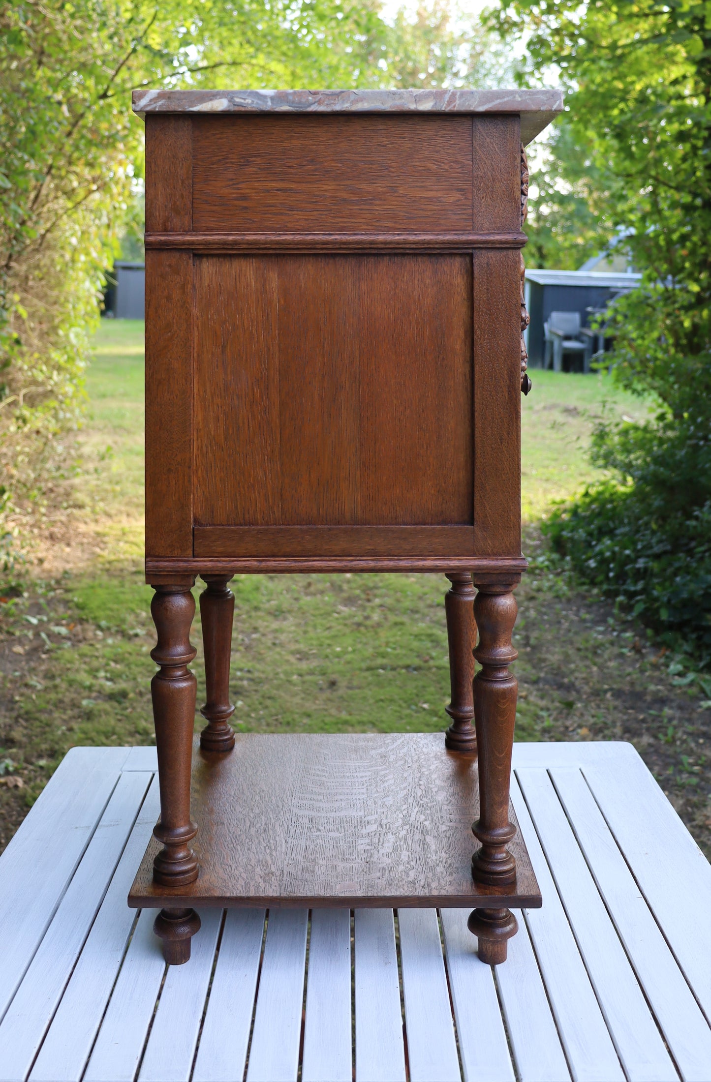 Antiker französischer Nachttisch Ende 19. Jh. - Eichenholz mit Marmorplatte