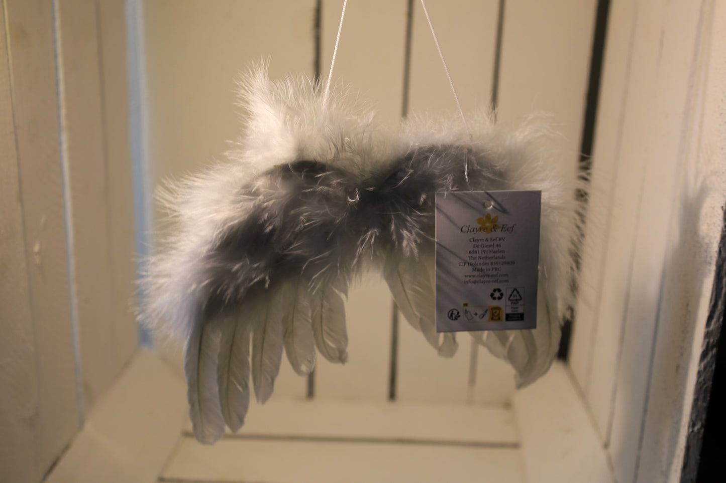 Weihnachtsanhänger Engelsflügel Weiß aus Federn 20x17 cm - Landhausstil