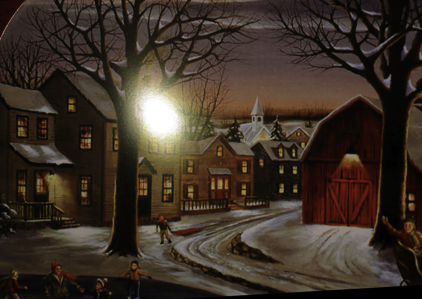 Tablett aus Metall mit winterlicher Dorfidylle, Weihnachtsdekoration