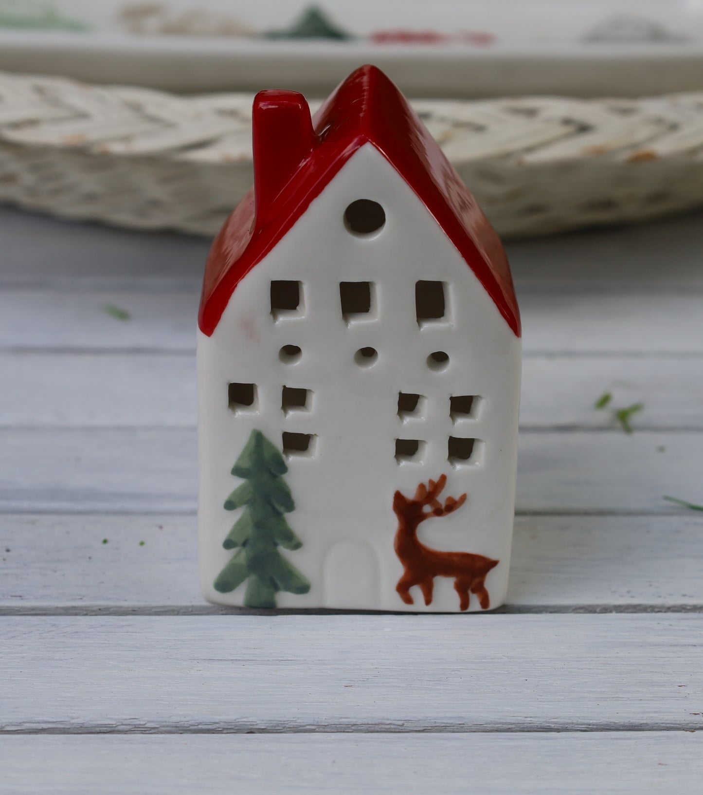 LED Lichterhaus Keramik Weiß - Winterliches Häuschen 6x5x10cm