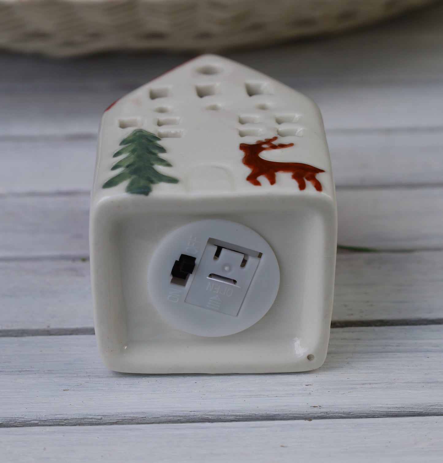 LED Lichterhaus Keramik Weiß - Winterliches Häuschen 6x5x10cm