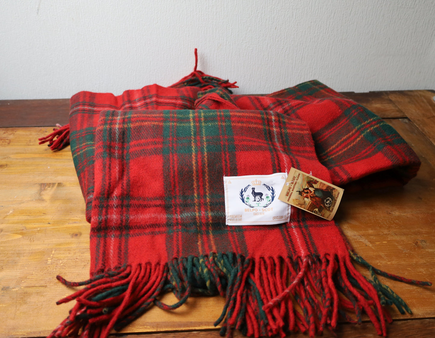 Wolldecke Schottenkaro 180x150cm - 100% Recycelte Wolle Rot/Grün