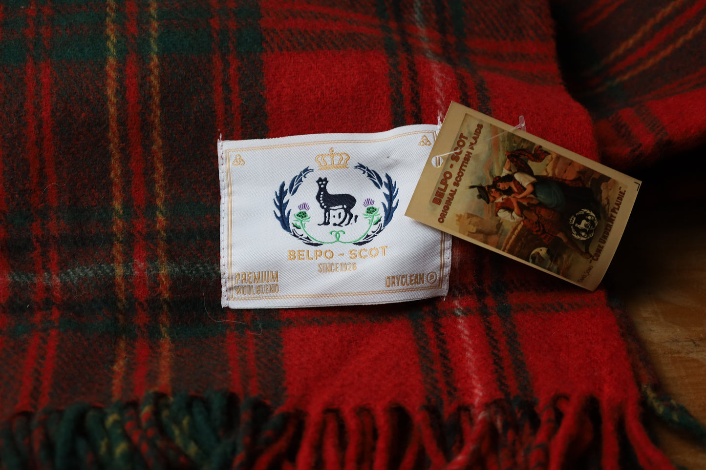 Wolldecke Schottenkaro 180x150cm - 100% Recycelte Wolle Rot/Grün