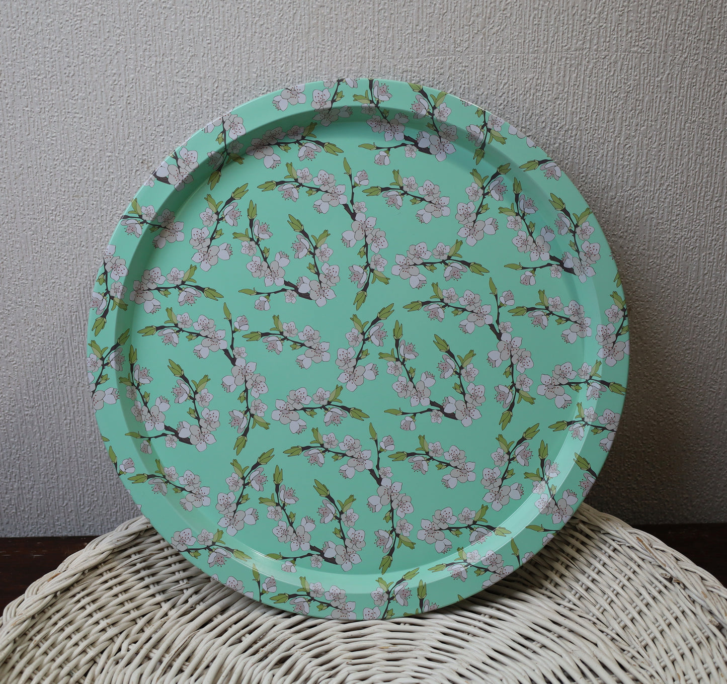 Rundes Metalltablett Grün Ø 32 cm - Blumenmotiv Landhaus-Stil